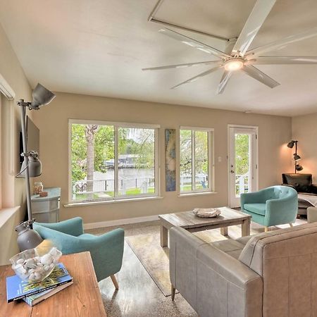 Pet-Friendly Waterfront Home - 2 Mi To Beach! Tarpon Springs Exterior photo