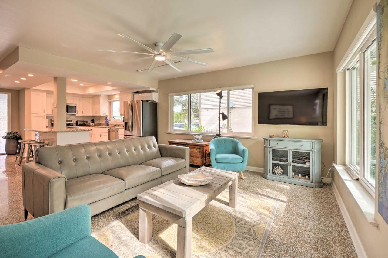 Pet-Friendly Waterfront Home - 2 Mi To Beach! Tarpon Springs Exterior photo