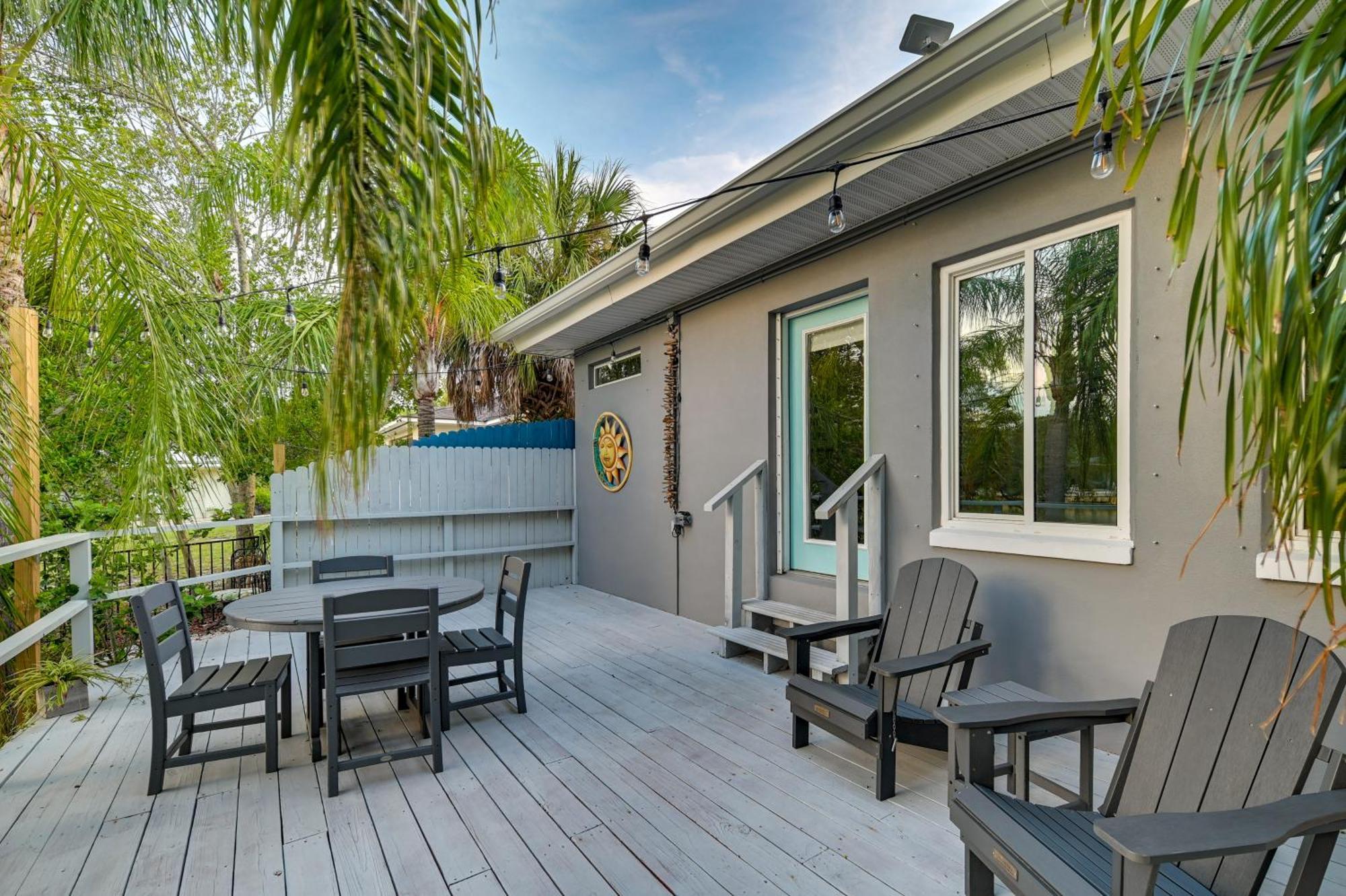 Pet-Friendly Waterfront Home - 2 Mi To Beach! Tarpon Springs Exterior photo